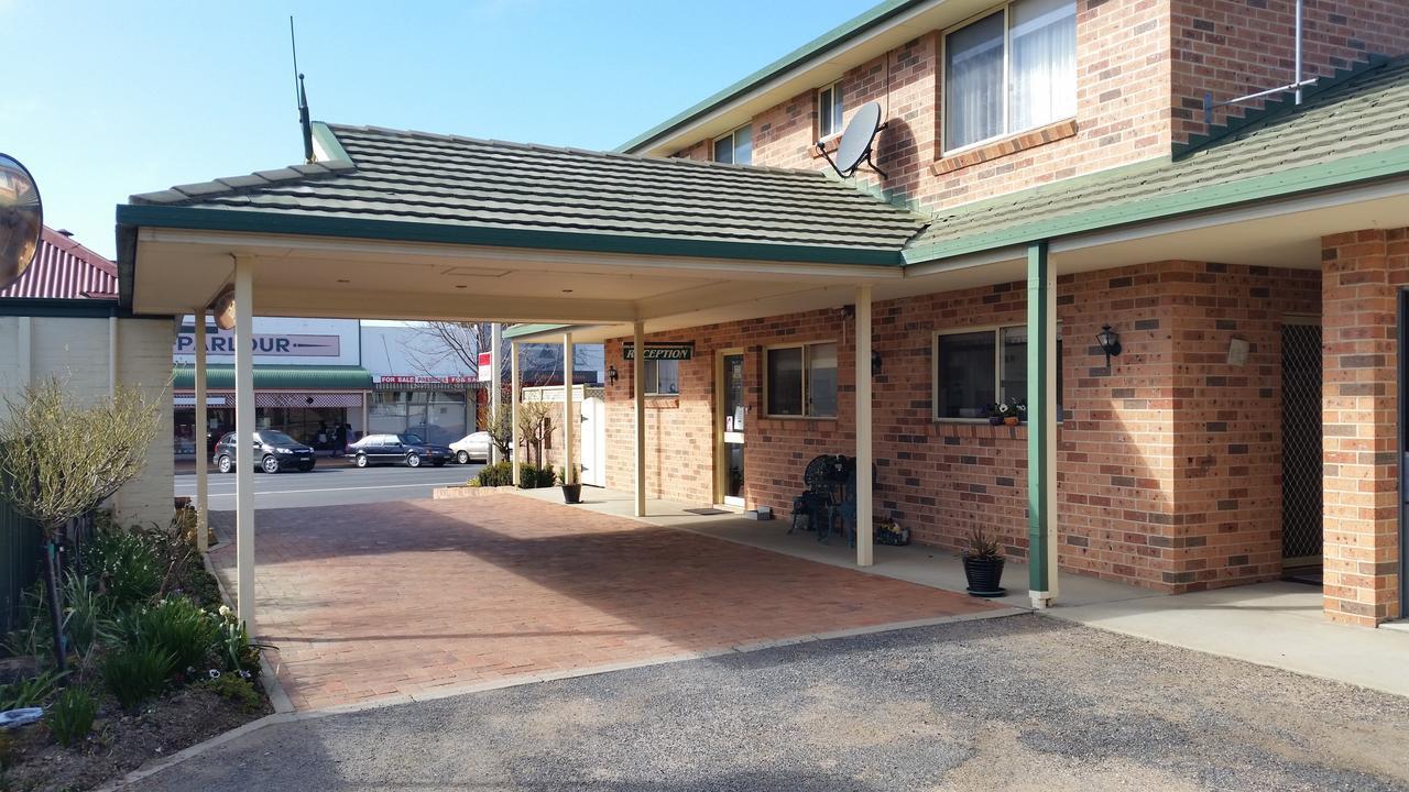 Blayney Central Motel Exteriör bild